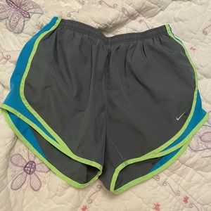 Women’s Nike Dri-Fit Tempo shorts size M, used